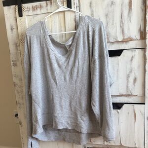 Aerie Light Gray Long Sleeve Top